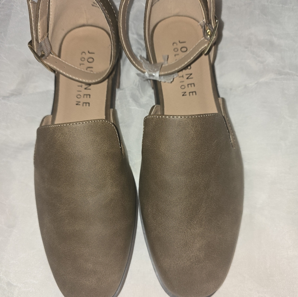 Journee Womens Loreta Buckle Square Toe Loafer Flats Brown - 8M